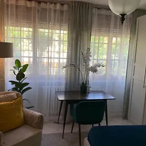 https://traveller-2-bedrooms-apartment.riccione-hotels.org